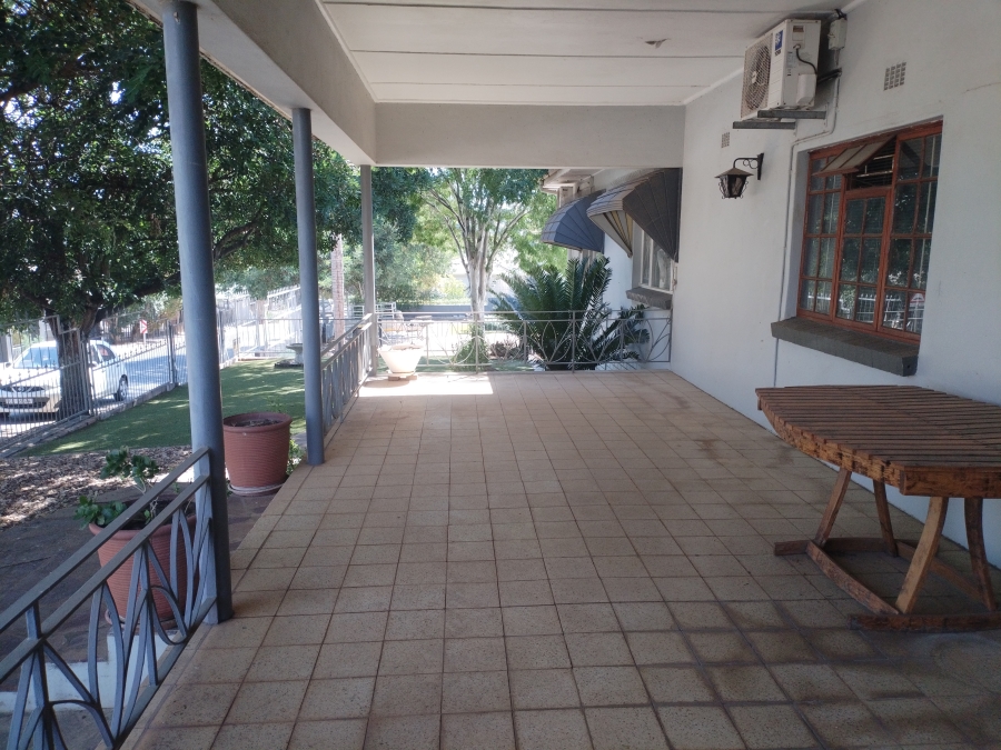 4 Bedroom Property for Sale in Amandelrug Western Cape